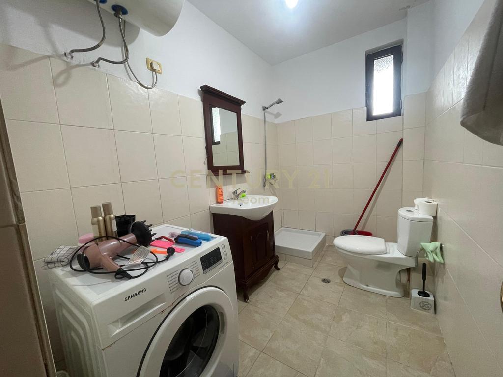 JEPET-PËR-QIRA--APARTAMENT-2+1+2-BALLKONE--FUSHA-E-AVIACIONI