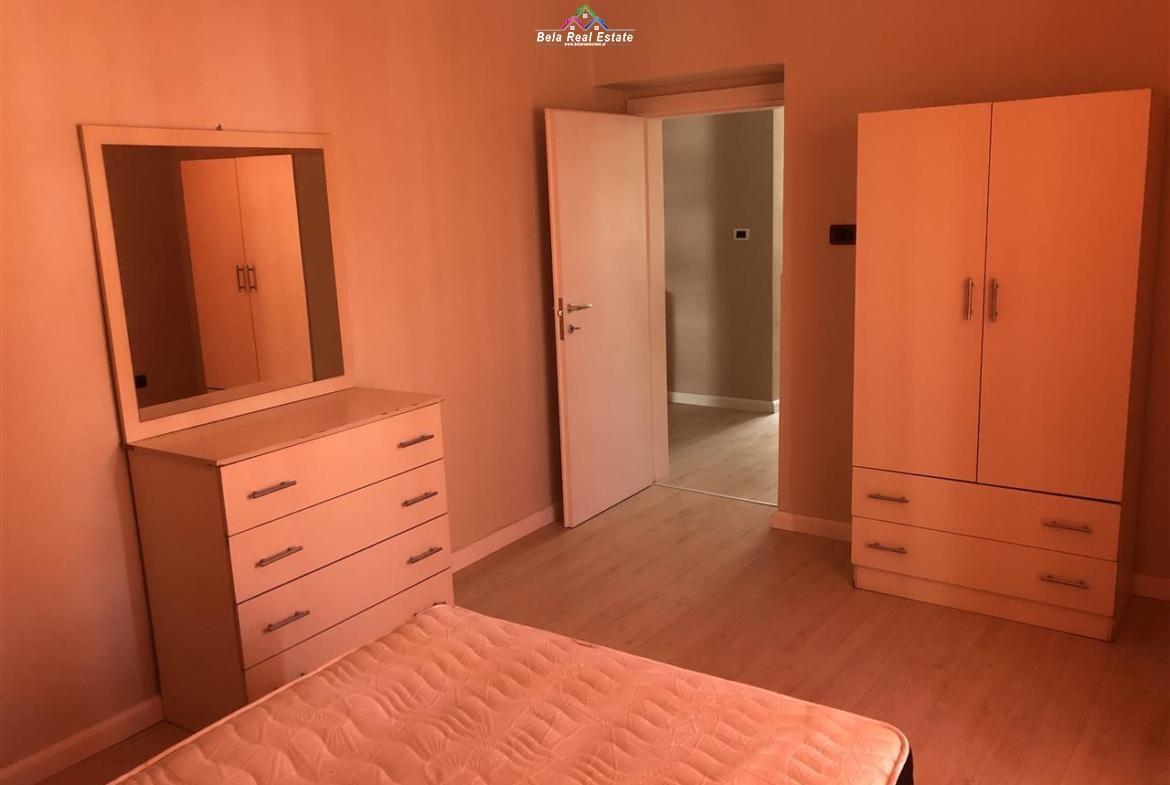 Apartament-ne-Shitje-2+1-Tek-Rruga-e-Barrikadave--ID-B121177