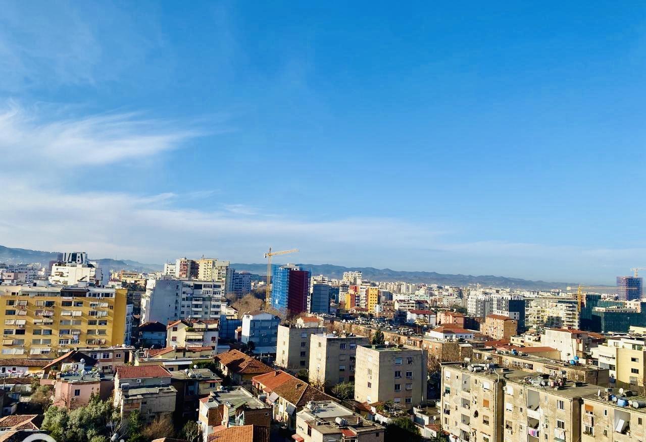 Shitet-Apartament-2+1-te-Rr--Dibres
