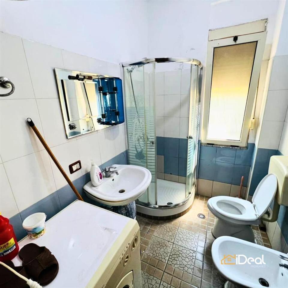 ---Shitet-Apartament-2+1-Te--Stacioni-Trenit---Shkodër----