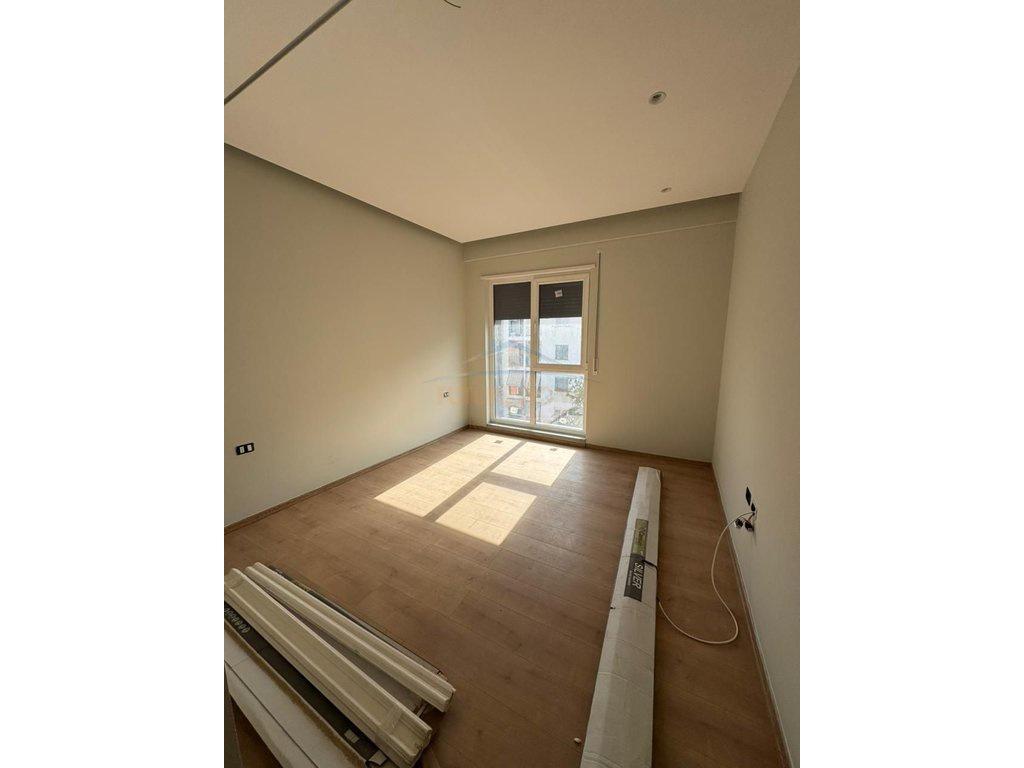 0693769552-Shitet--Apartament-2+1--5-Maji--Tirane-