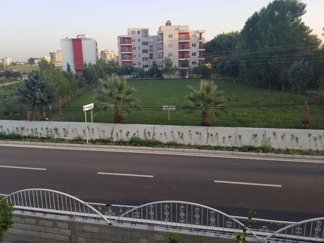 JEPET ME % NDERTIMI TRUALL NE MALIN E ROBIT