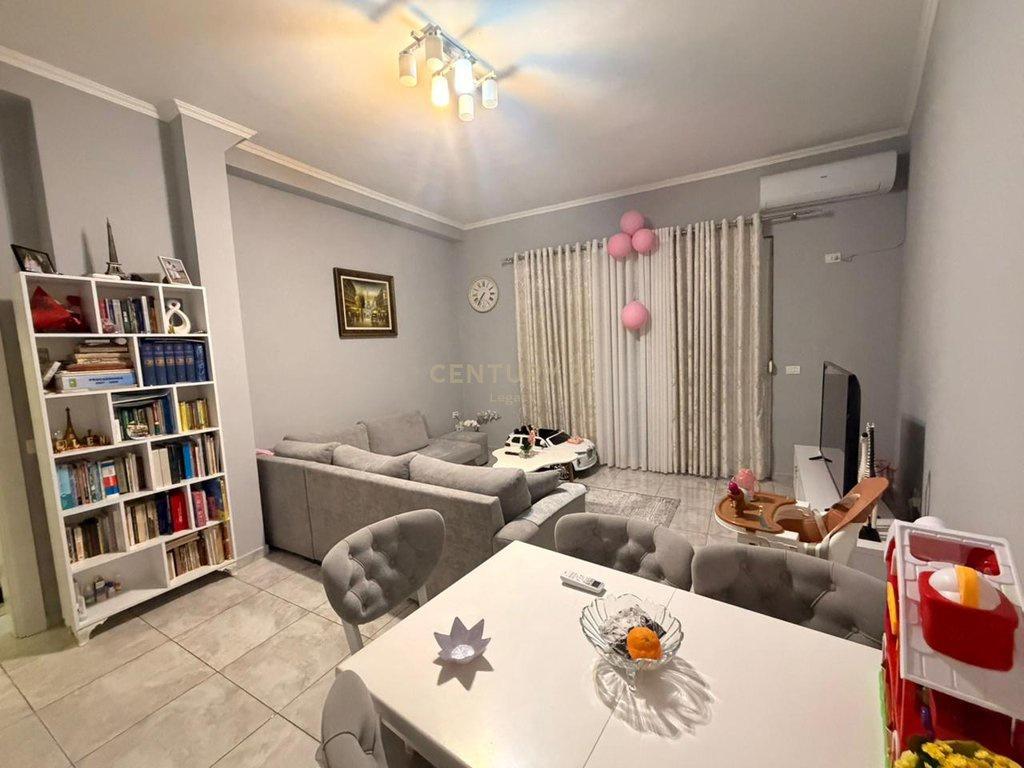 ULET-CMIMI---APARTAMENT-2+1-NË-SHITJE---FRESK-128-000--
