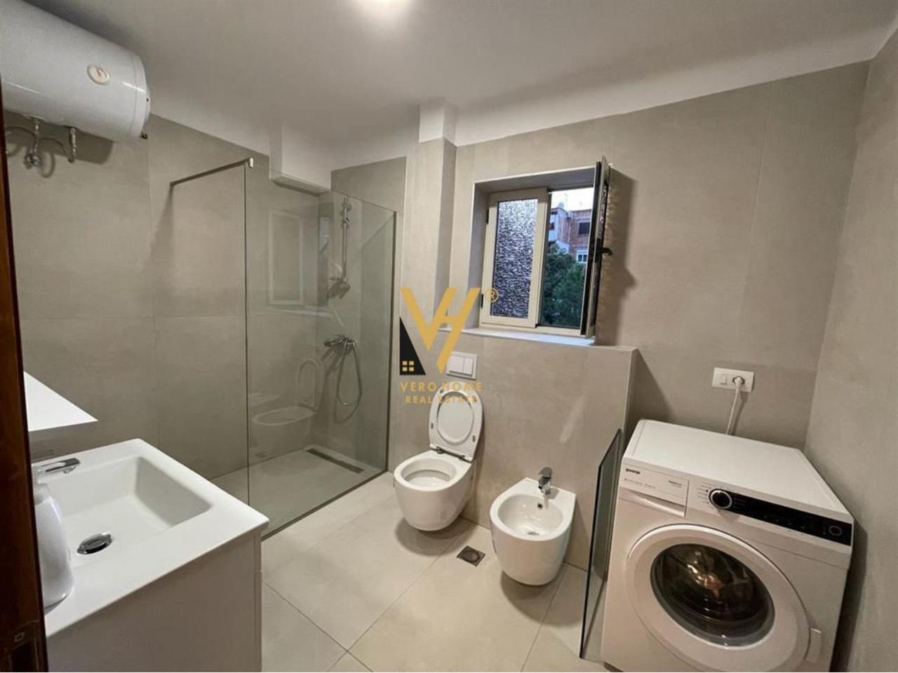 JEPET-APARTAMENT-2+1-ME-QERA-TE-MOZAIKU-75-000-LEKE