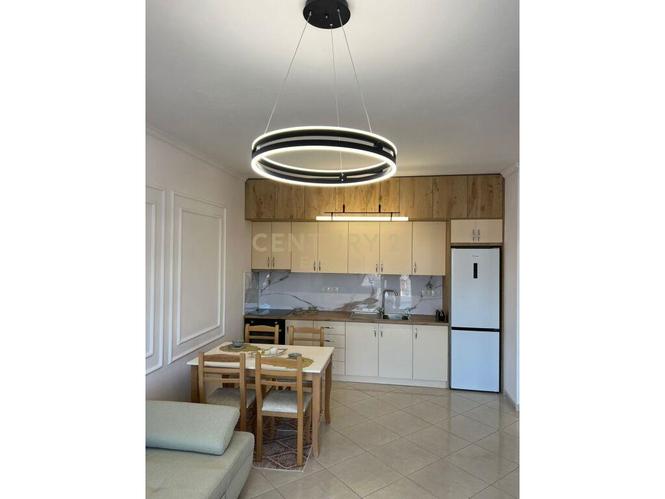 Shitet apartament 2+1 Astir!